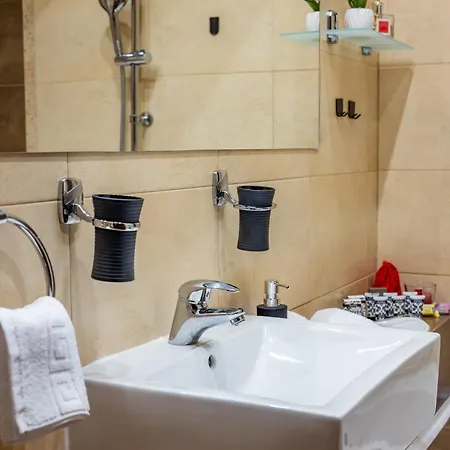 John Private Parking Brașov