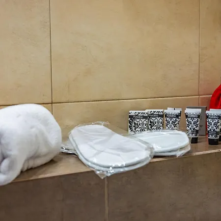 John Private Parking