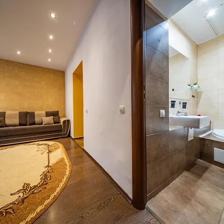 John Private Parking Apartment *
