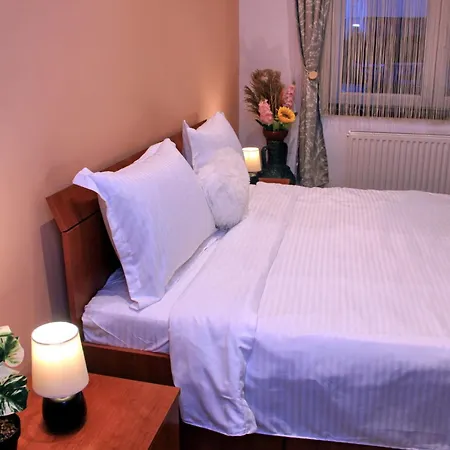 Apartment John Private Parking Brașov