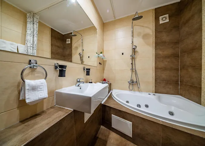 John Private Parking